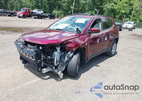 2021 Jeep Compass Latitude 4X4 z USA, uszkodzony, nr VIN 3C4NJDBB5MT547377